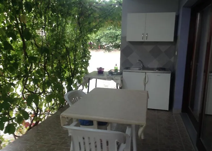 Blue House Apartment