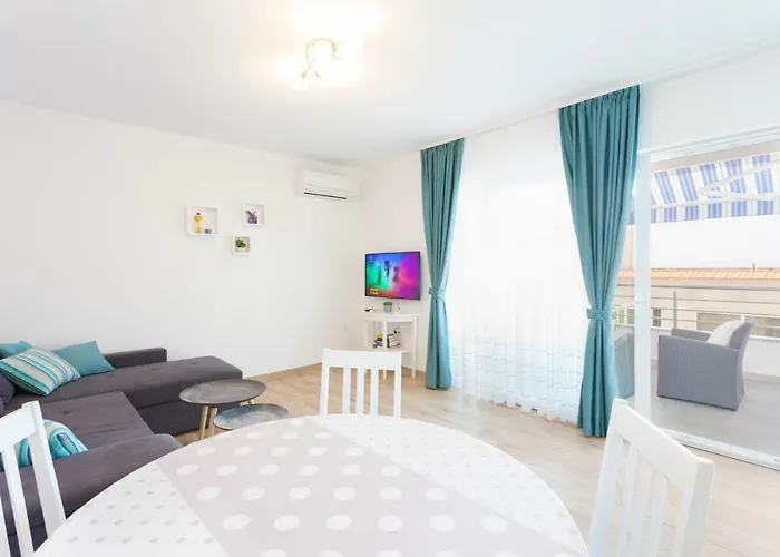 Apartment Blue House Makarska
